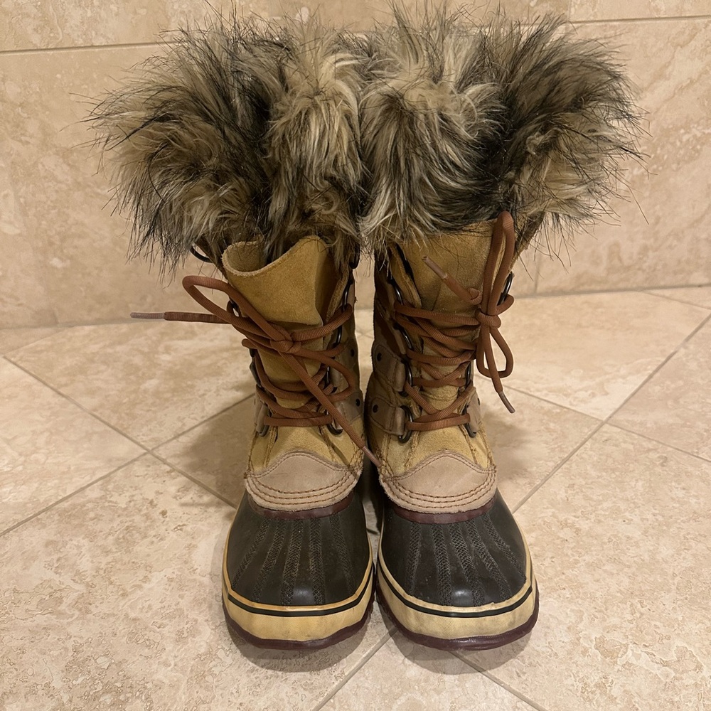 Sorel Joan of Arctic Women’s Waterproof Boots